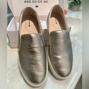 Birdies “The Swift” gold size 11 sneakers